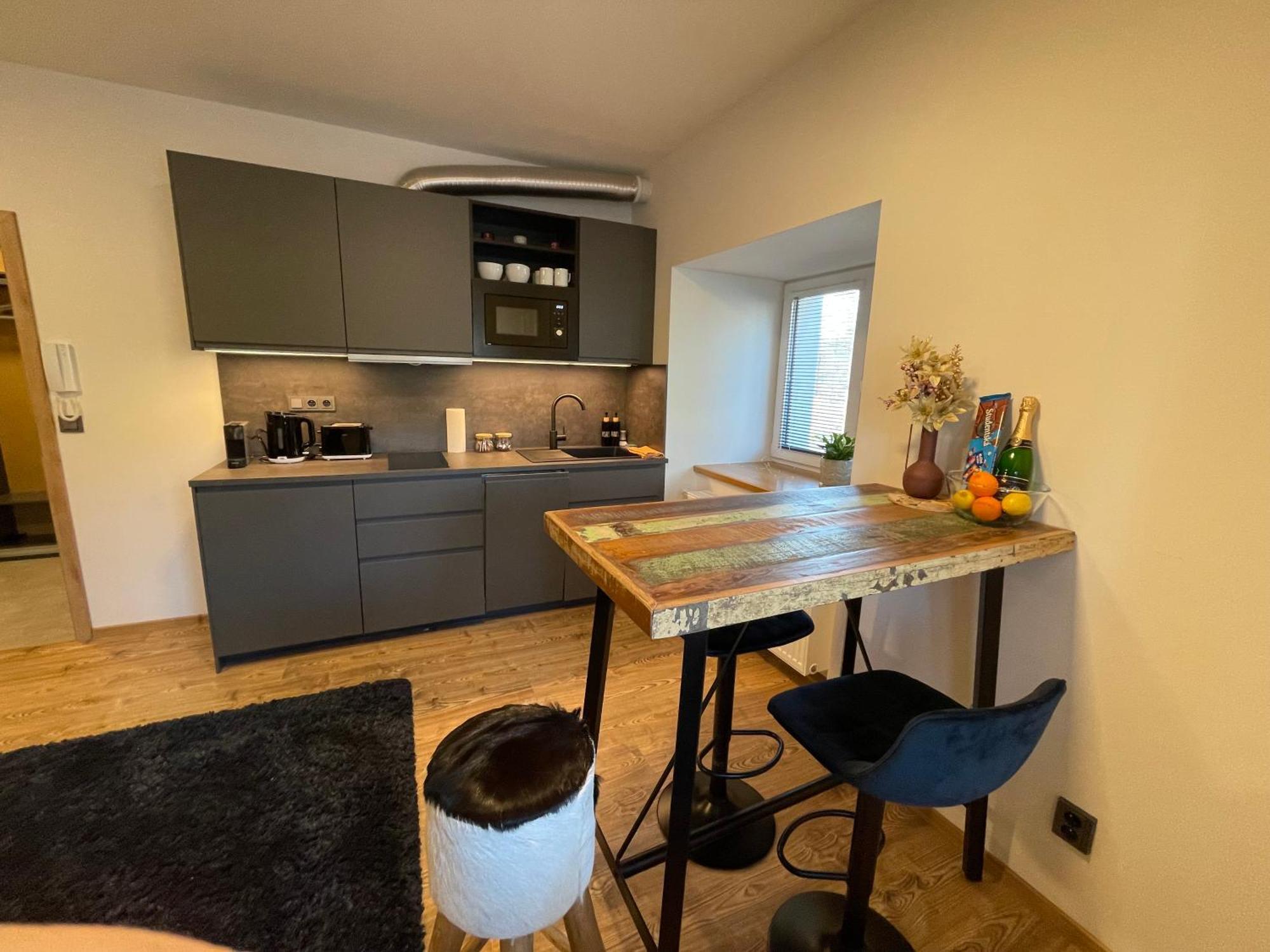 Apartment Navi- Modern Studio In Krkonose Foothills Stare Buky ภายนอก รูปภาพ